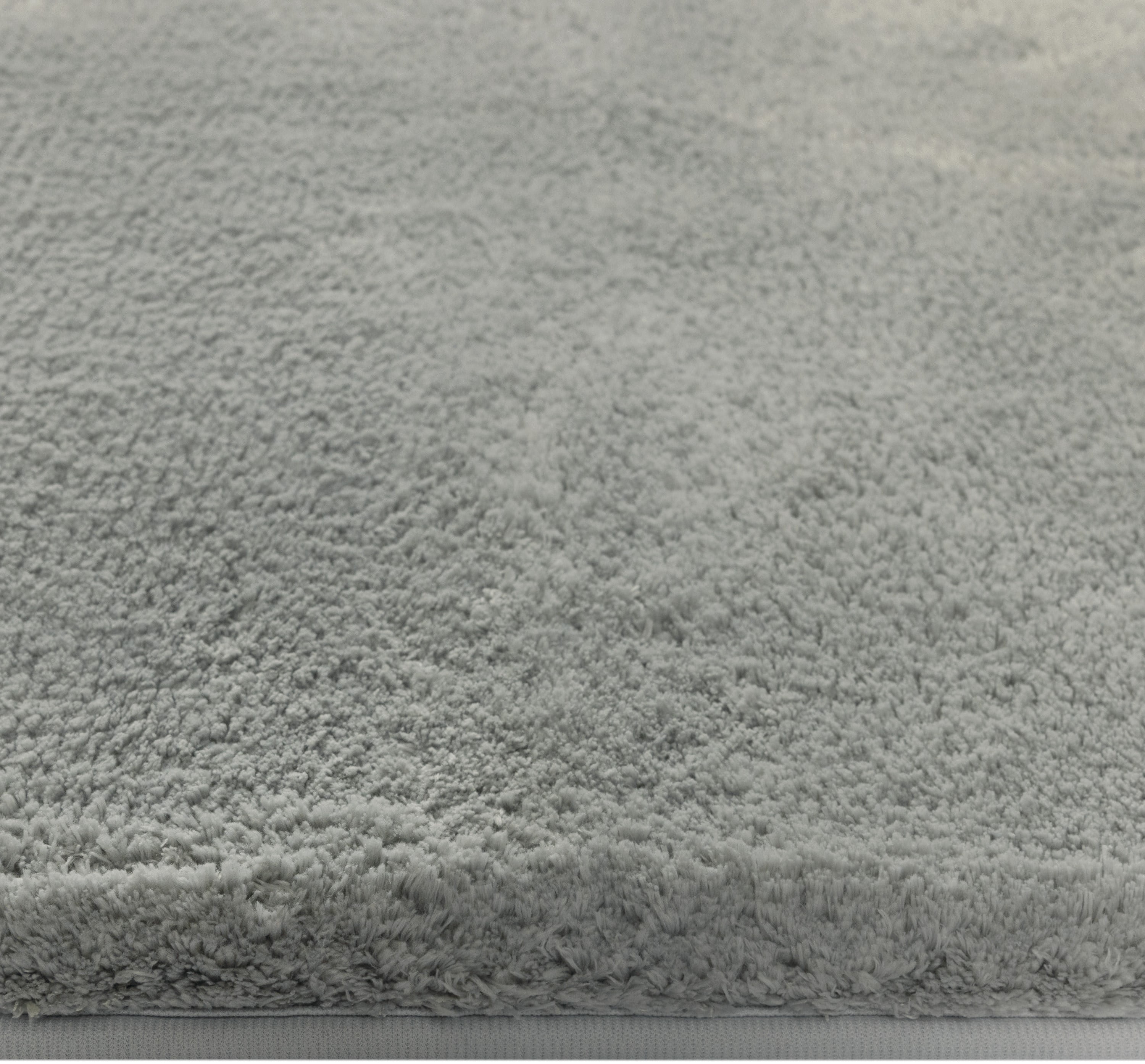 Hotel Style Silver Micro-Polyester 21" x 34" Bath Rug