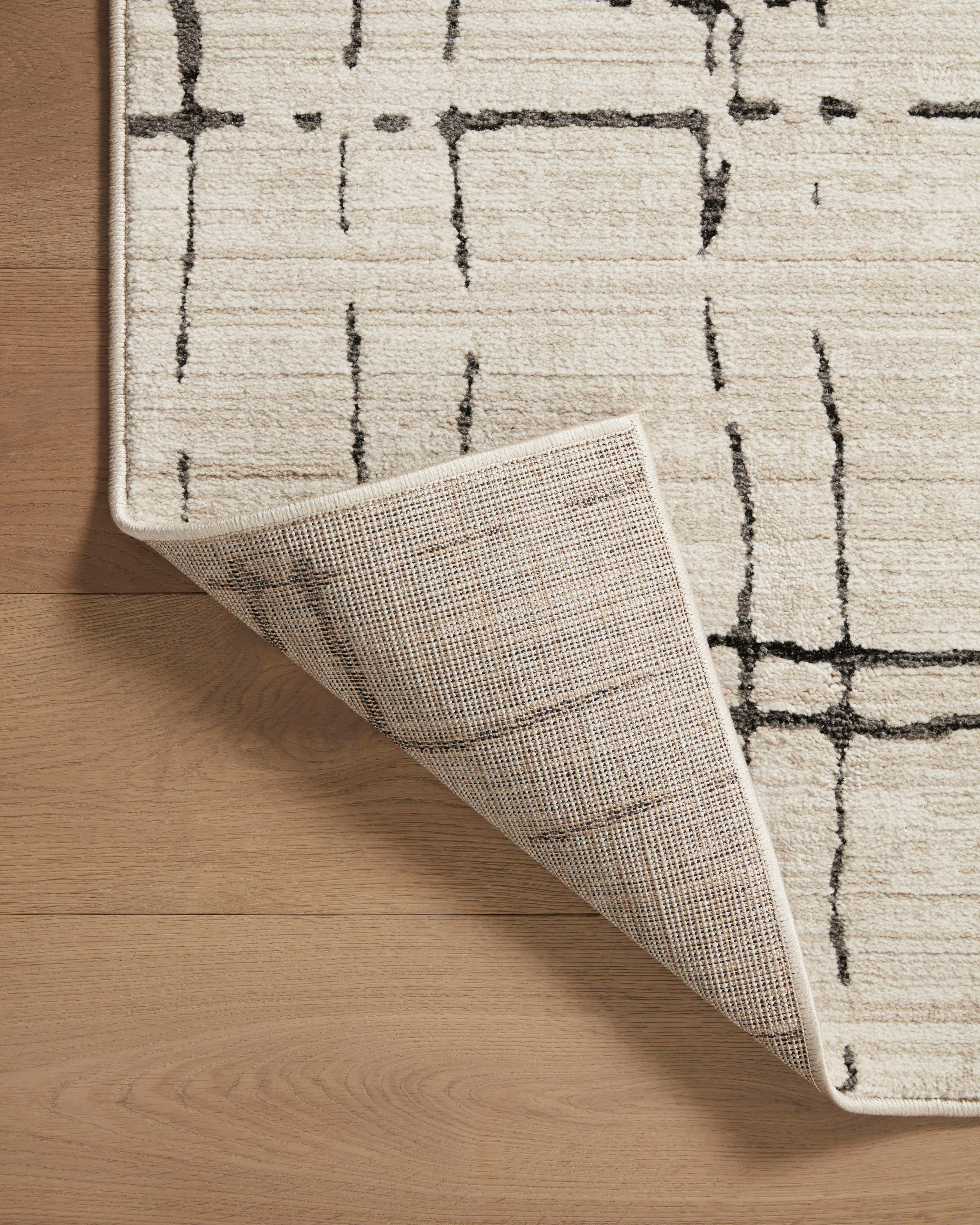 Loloi Darby Sand / Dk. Grey 2'-7" x 10'-0" Runner Rug