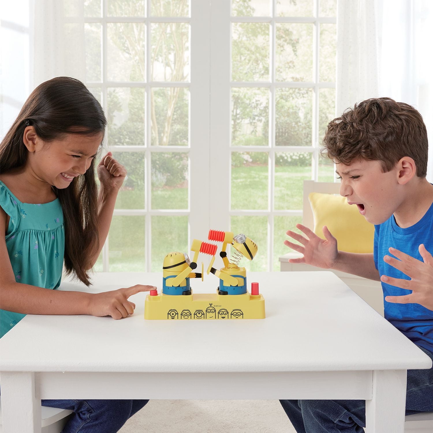 Epoch Games Minions Hammer POP, Tabletop Action Game for 2 Players, Ages 4+