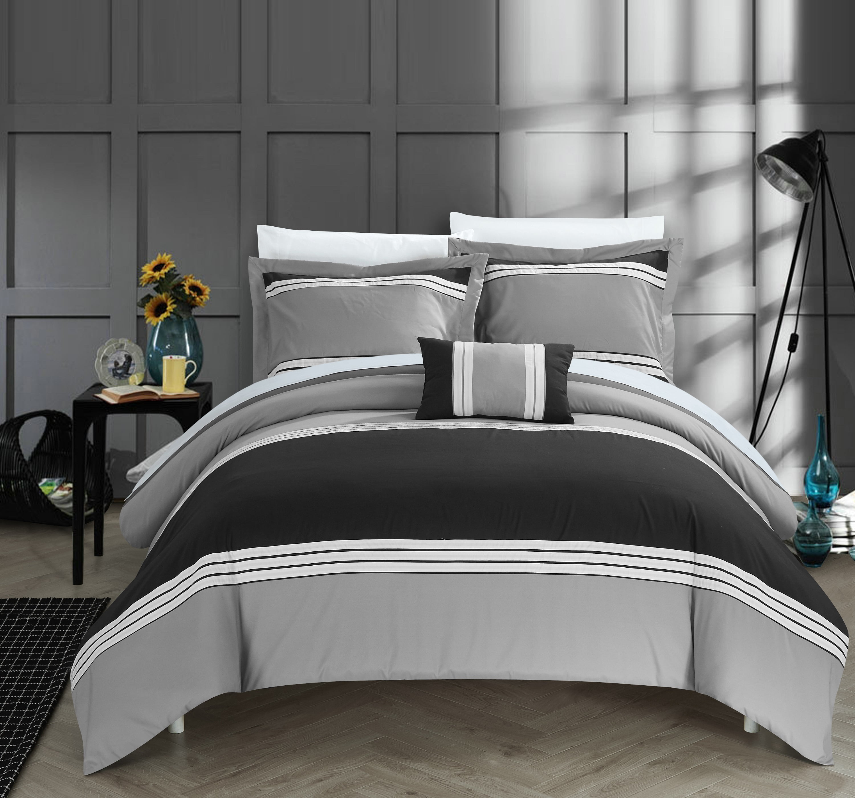 Chic Home 4 Piece Sawyer Hotel Collection Duvet Cover Set