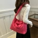 thumbnail image 3 of Bolso Acolchado Con Asa Mano para Mujer Color Sólido, 3 of 9