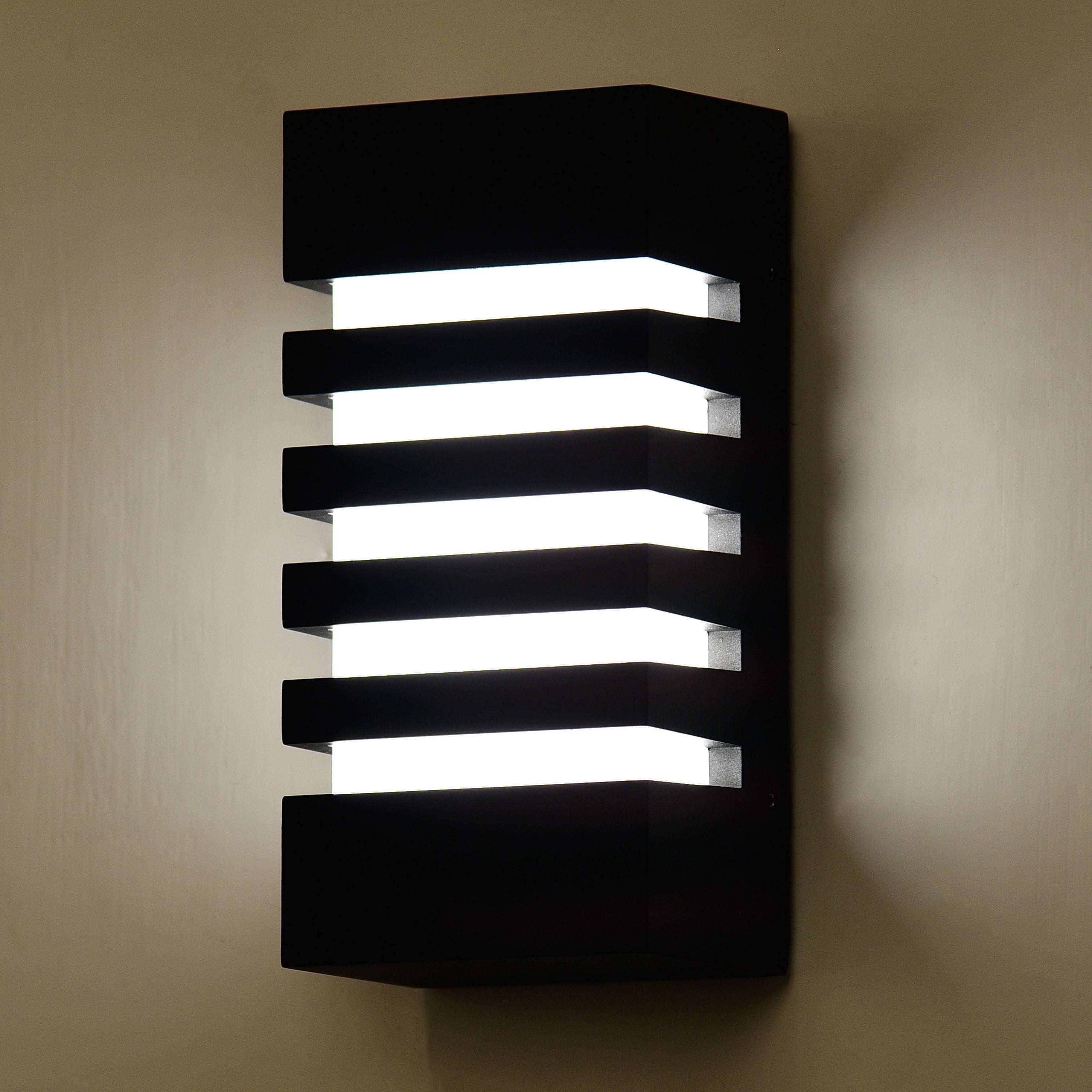 C Cattleya 9.75in. Integrated LED Black Outdoor Wall Light with Die-Cast Aluminum - Matte Black