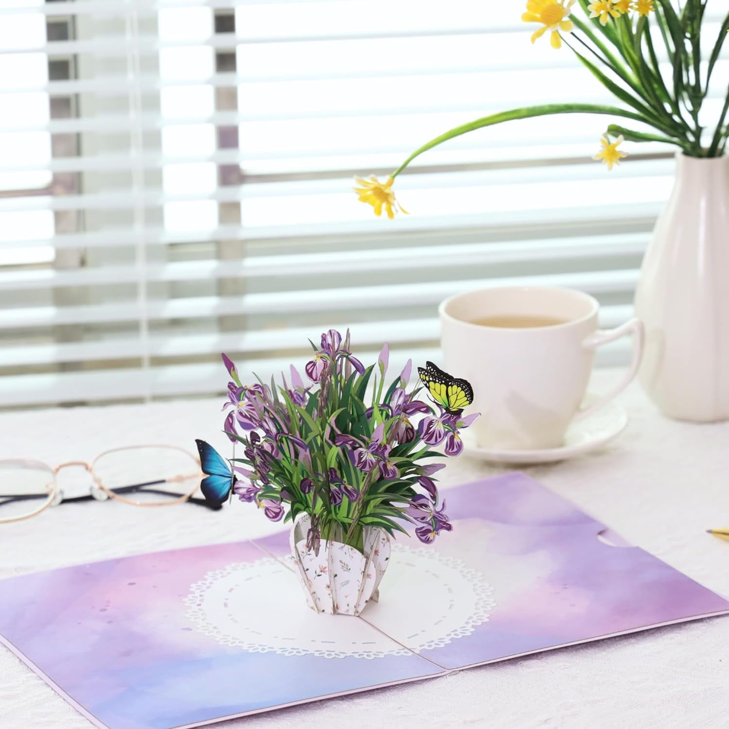 Iris Bouquet Flowers 3D Pop Up Birthday Card for Women, Wife, Ideal Gift For Thank You, Mother’s Day, Happy Birthday, Valentines, Anniversary for Mom, Sister, Wife, Grandma, Daughter, Girlfriend