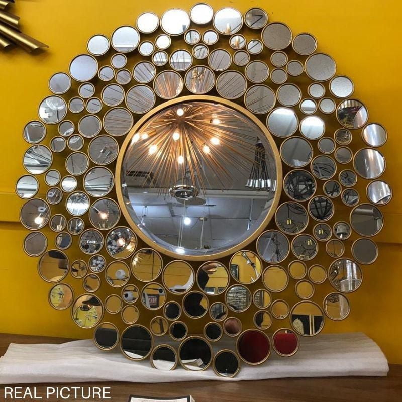 Wall Accent Mirror – Unique Radio-Inspired Design with a Sleek Metal Frame, Perfect for Adding a Modern Touch to Your Entrance or Hallway