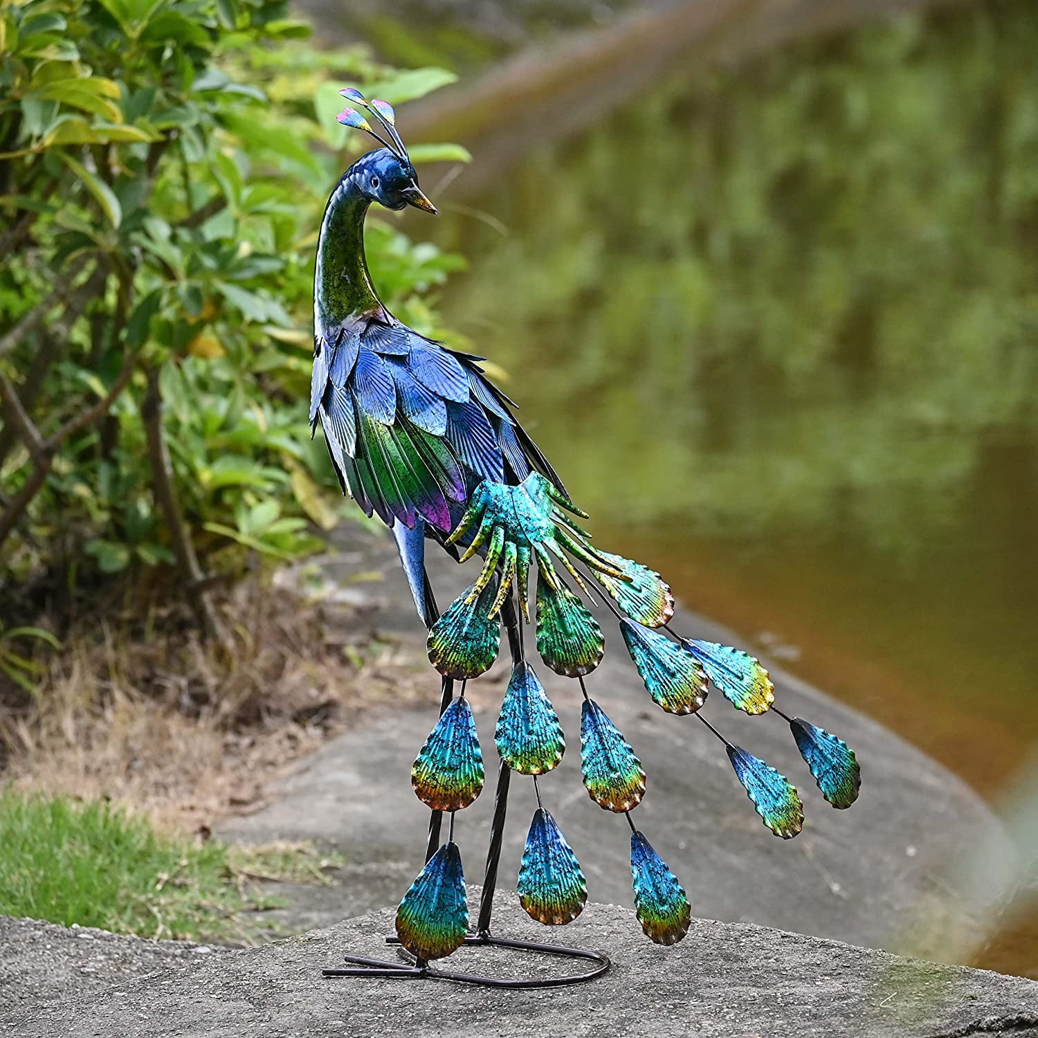 Teresa's Collections 22.44''H Peacock Decor Garden Sculptures & Statues for Outdoor Decor Sturdy Metal Yard Art Bird Lawn Ornament for Party Patio Garden Decor