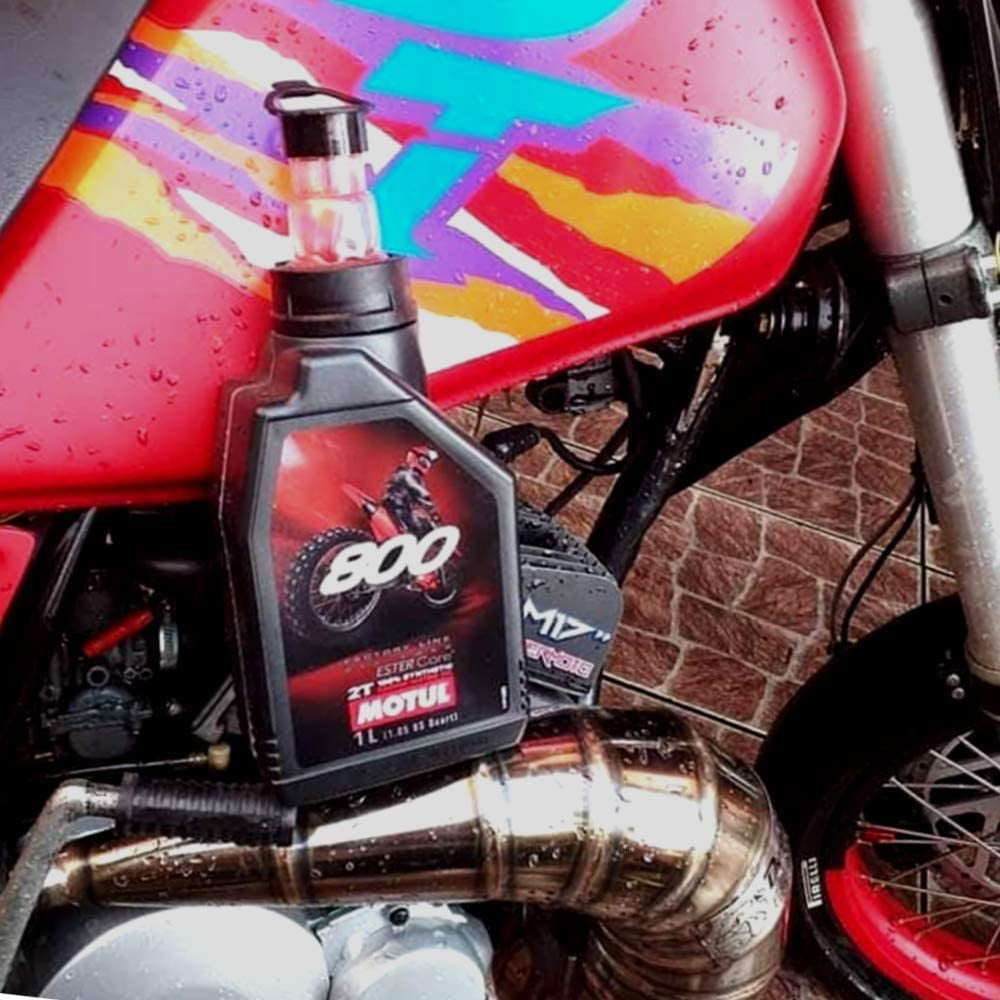 Motul 800-2t Off-Road 100% Synthetic Premix 1 Liter