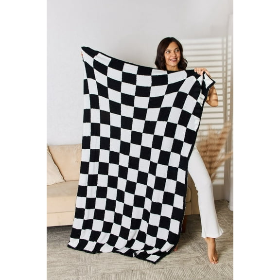 Cuddley Checkered Decorative Throw Blanket