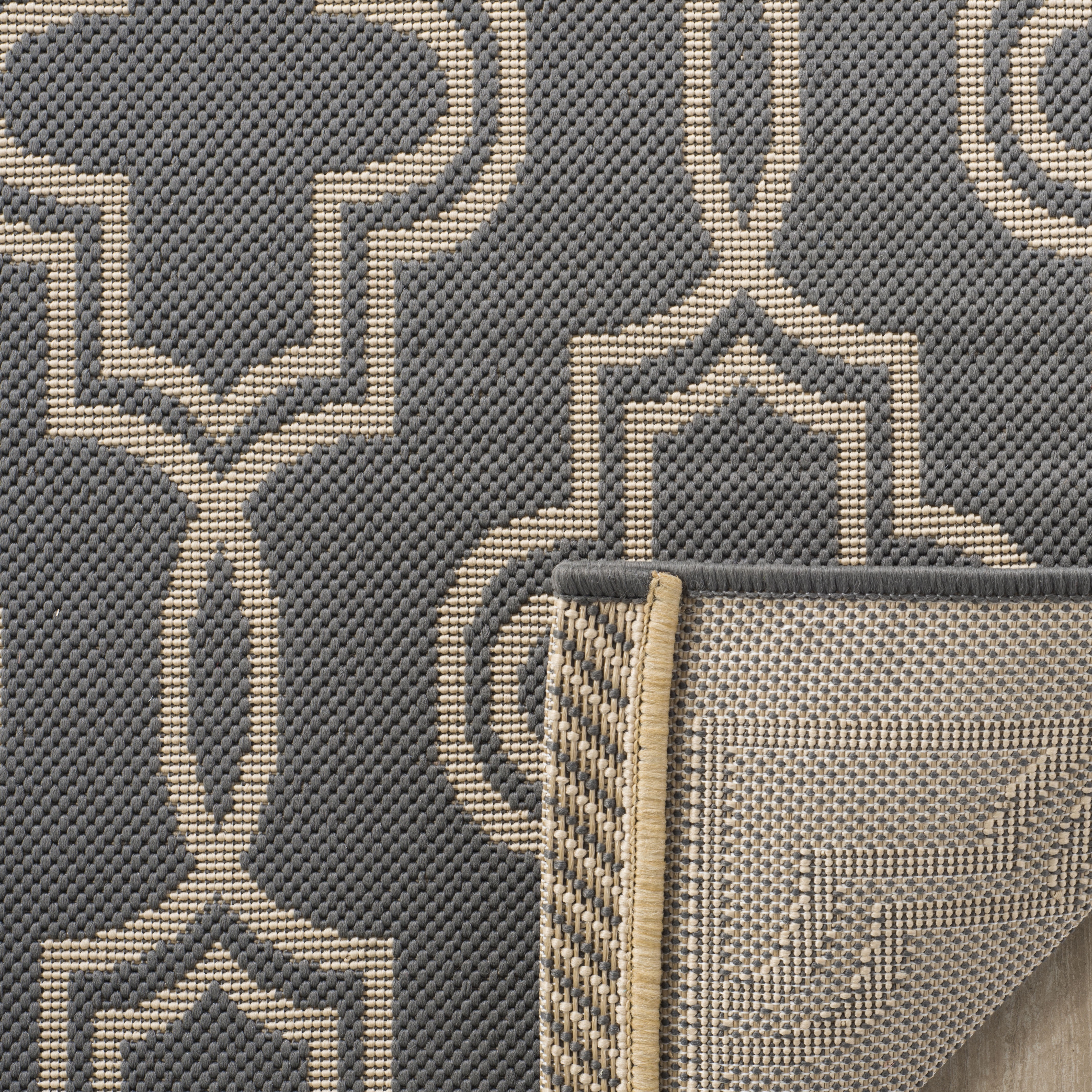 Safavieh Martha Stewart Geometric Overlap Indoor Outdoor Area Rug