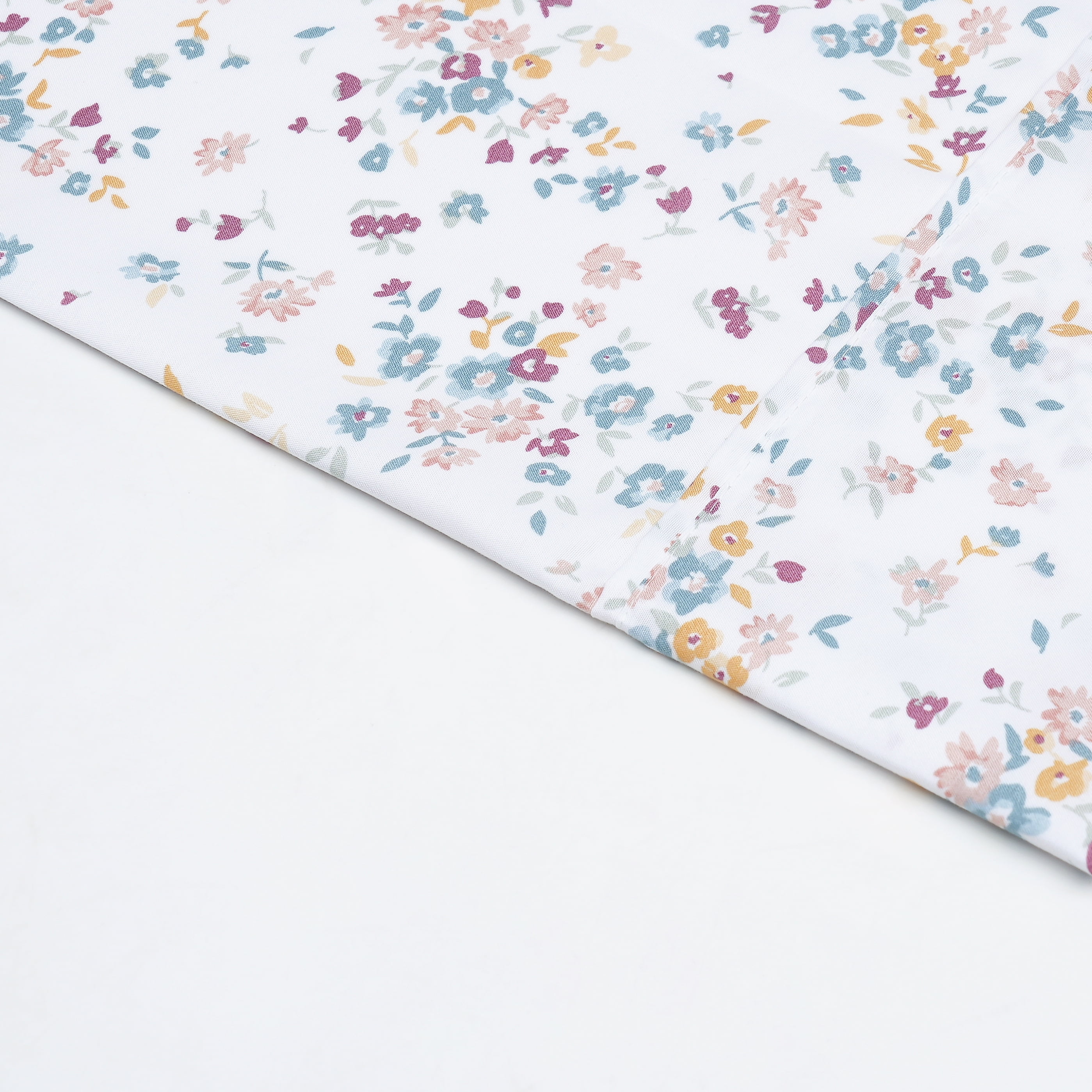 Mainstays Super Soft Brushed Microfiber Bed Sheet Set, White Floral, Twin-XL, 3 Piece