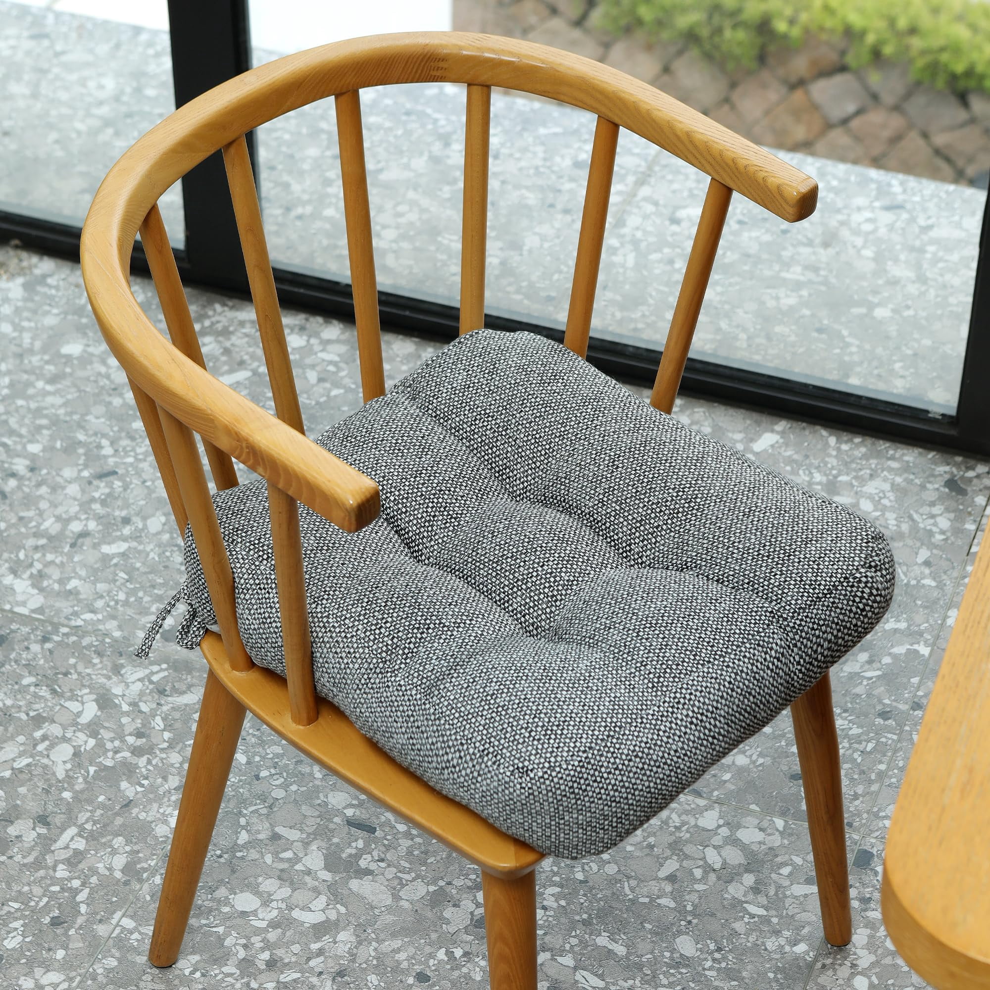 Chair Cushions for Dining Chairs Set of 2, 16.5" x 16.5" Tufted Memory Foam Seat Cushions, 3.5" Thick Olefin Fabric Kitchen Chair Pads with Ties & Non-Slip Backing, Dark Gray