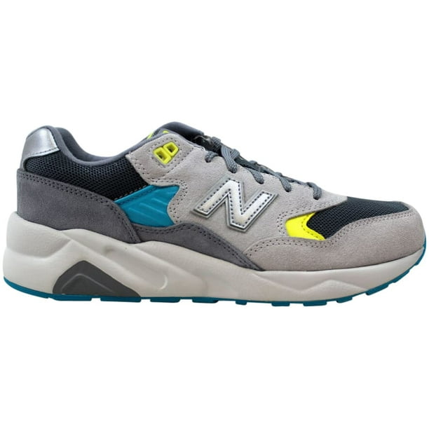 New balance outlet boys size 1