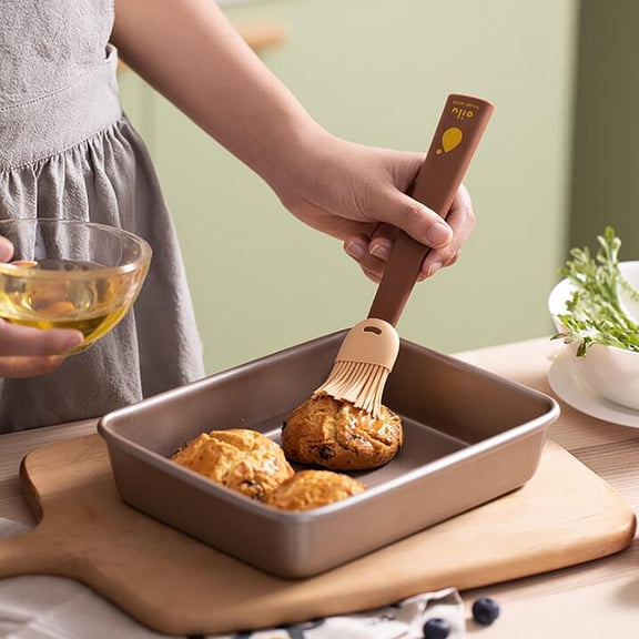 Huayishang Kitchen Brush Food Grade Silicone Brush Oil Brush Kitchen Pancake Oil Brush Household High Tem, Kitchen Essentials Clearance Sale Brown
