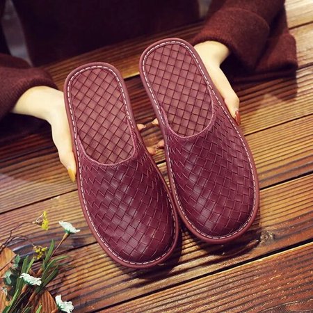 

QWZNDZGR 2022 Spring Braided Leather Slippers Men Indoor Home Shoes Unisex Room Slippers Male Fur Slides New Mules Slipper Big Size 45 46