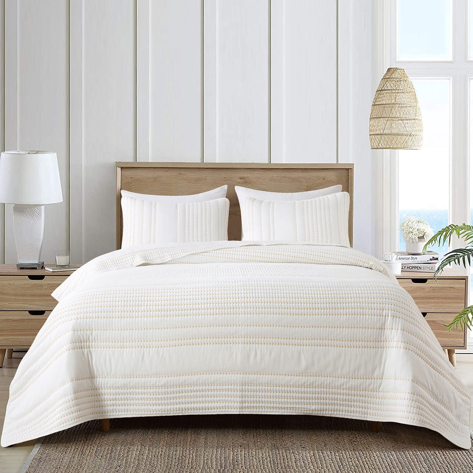 Greagle 3-Piece Queen Size Quilt Set, Lightweight Summer Wabisabi Modern Beige Strip Cross, White