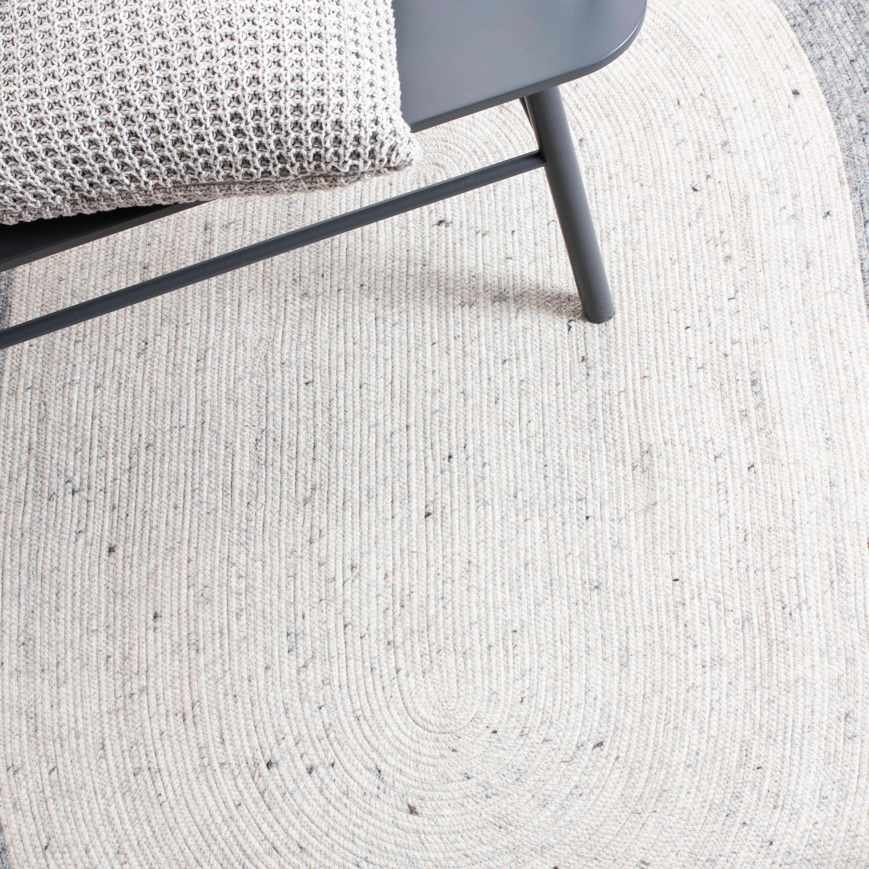 SAFAVIEH Braided Nazca Geometric Reversible Area Rug, Gray/Ivory, 6' x 9' Oval