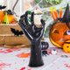 thumbnail image 2 of Decoraciones de Halloween Decoración de Halloween de Interiores, Montado en la Pared de Interiores, Extraño, Alcanzando para Sostener una Vela Encendida, Mano Sosteniendo Decoración de Terror, Gothic, 2 of 4