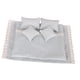 thumbnail image 3 of Juego de ropa de cama de simulación para casa de muñecas en miniatura de 1/12, sábana de tela, almohada y edredón. Verde Blanco, 3 of 9