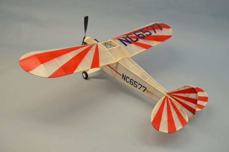 Maquette Avion Dumas #338 Piper J-3 Cub (Clip Wing) – 140 Pièces, 30" Envergure, Neuf