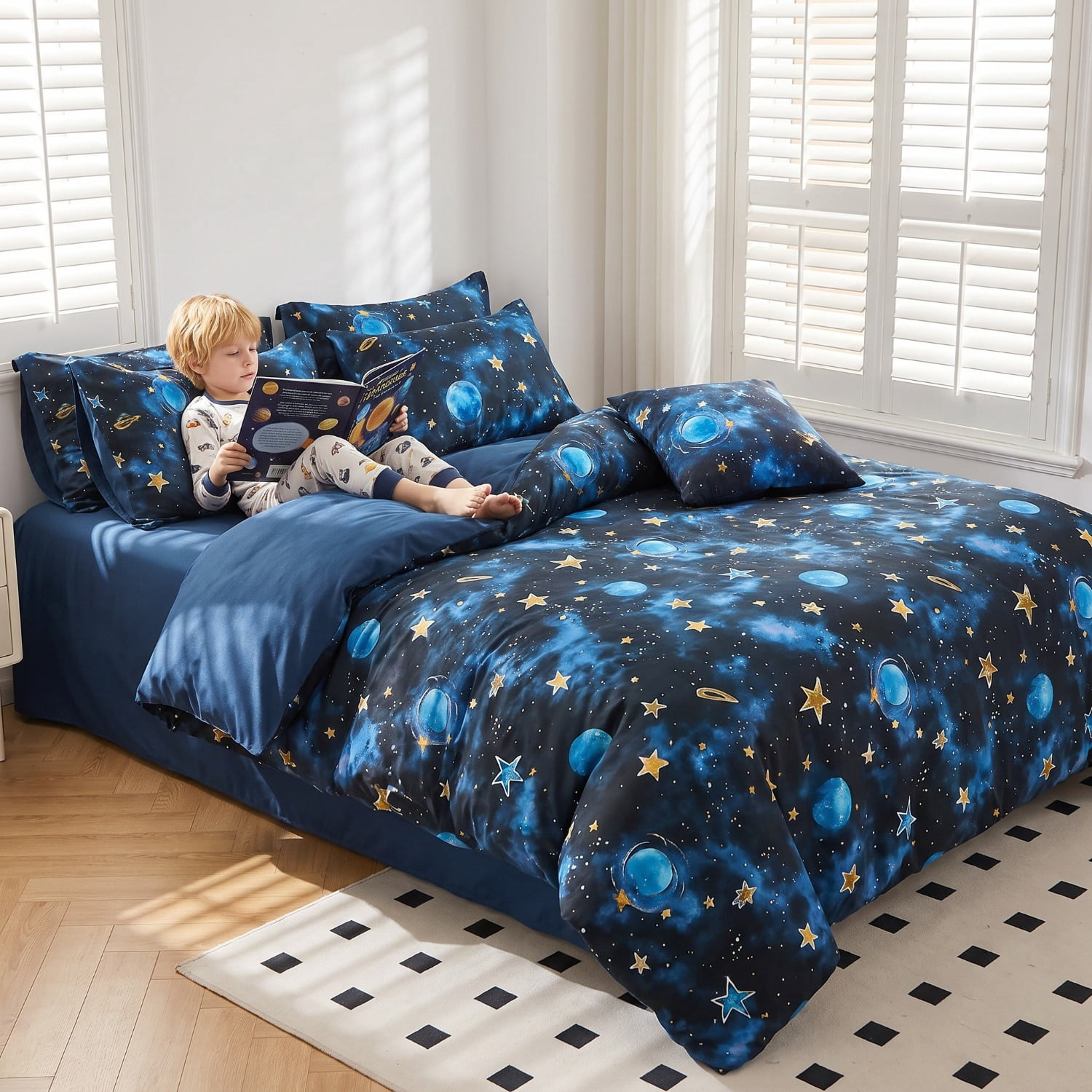 Unbranded Glow in The Dark Kids Comforter Set, 5 Pieces Blue Space Bedding Set Twin Size for Boys Girls Teen, 1 Comforter, 1 Pillowcase, 1 Pillow Sham, 1 Flat Sheet, 1 Fitted Sheet