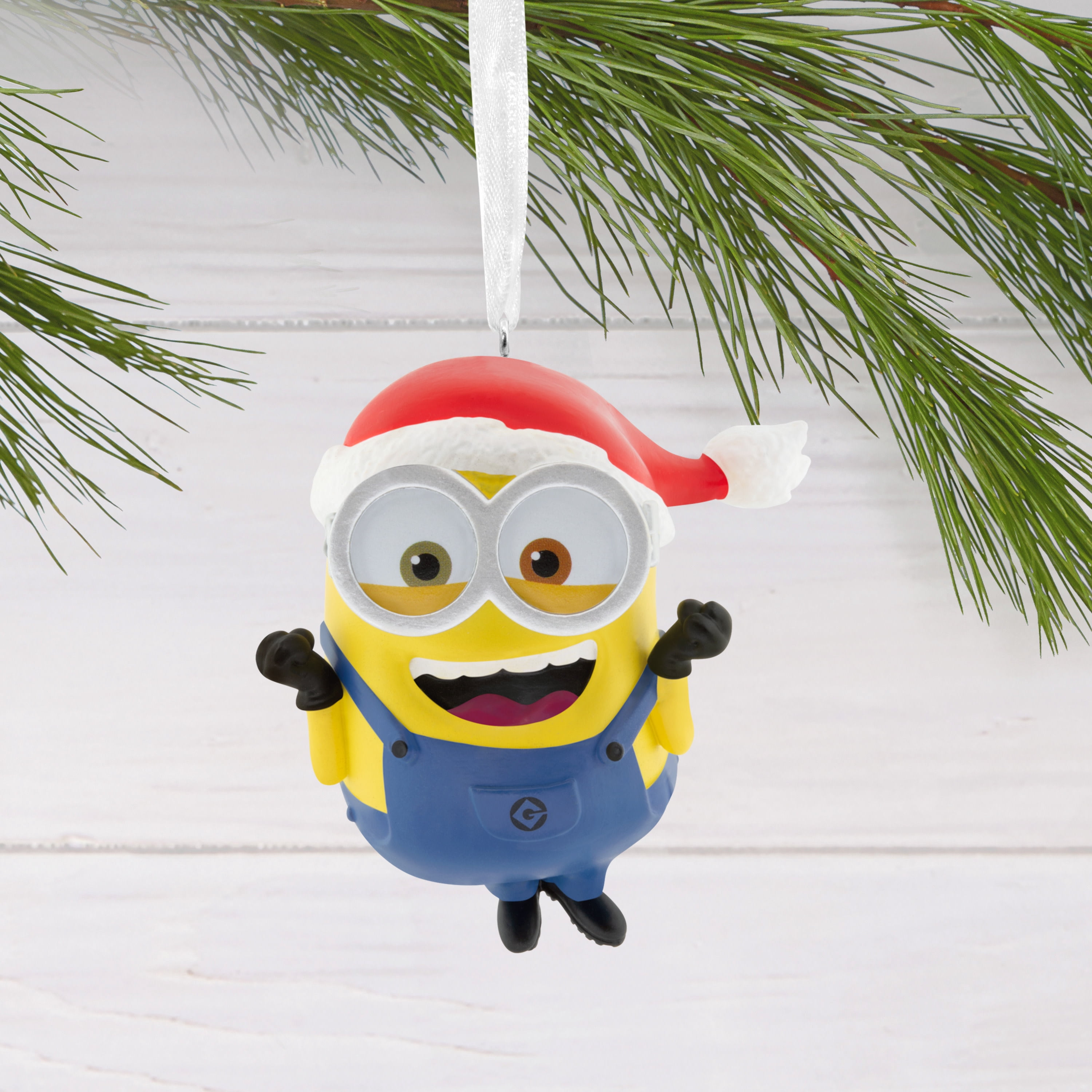 Hallmark Christmas Ornament (Minions Bob in Santa Hat), 1 Count