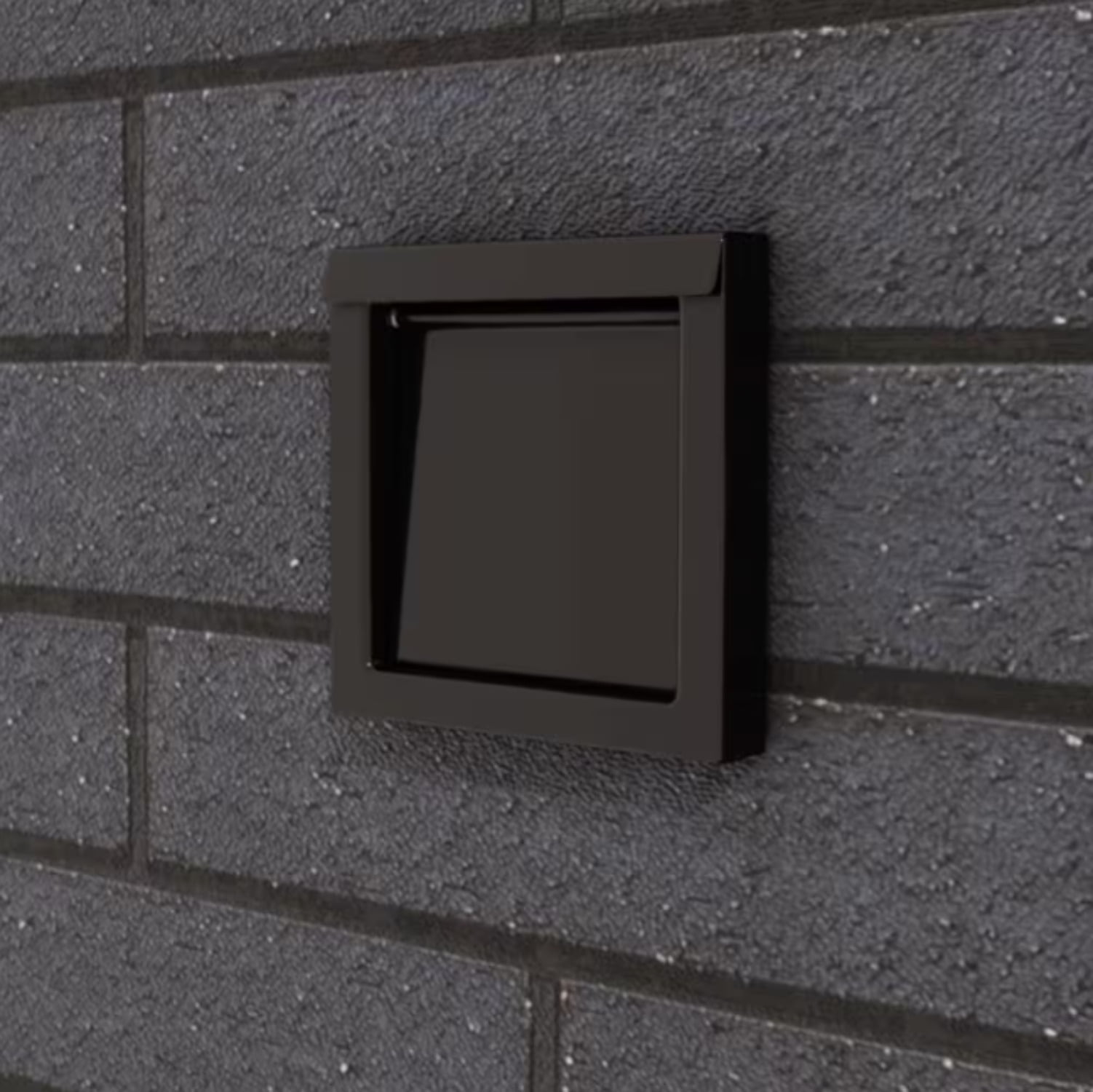 InOvate Dryer Wall Vent (Black)