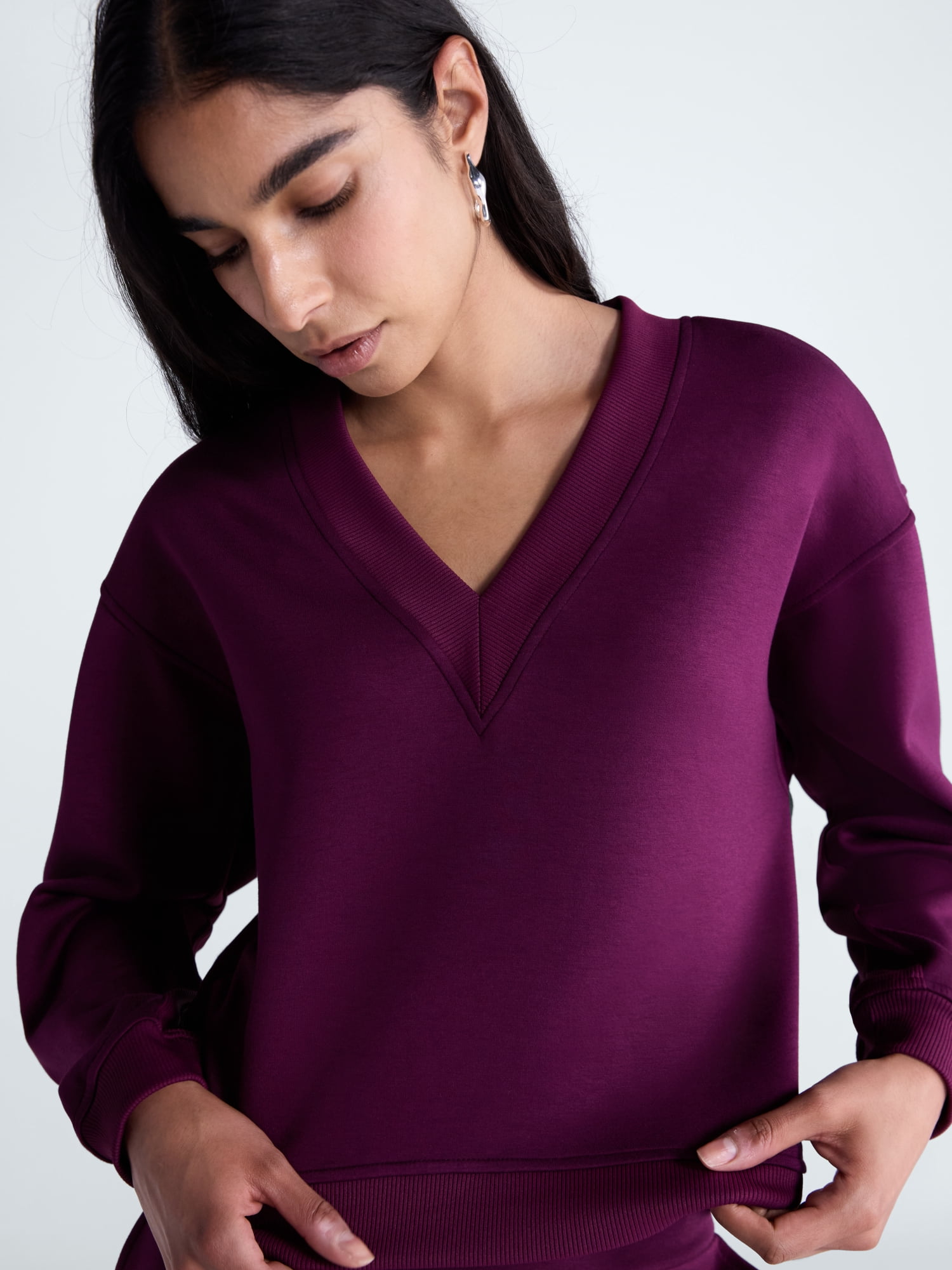Scoop Women's and Women's Plus V-Neck Sweatshirt, Sizes XS-4X