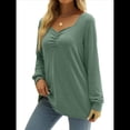 thumbnail image 3 of Blusa Elegante Informal con Cuello en Forma de Corazón y Larga para Mujer, Color Liso, Estilo Túnica, Tipo Suéter. Verde L, 3 of 5