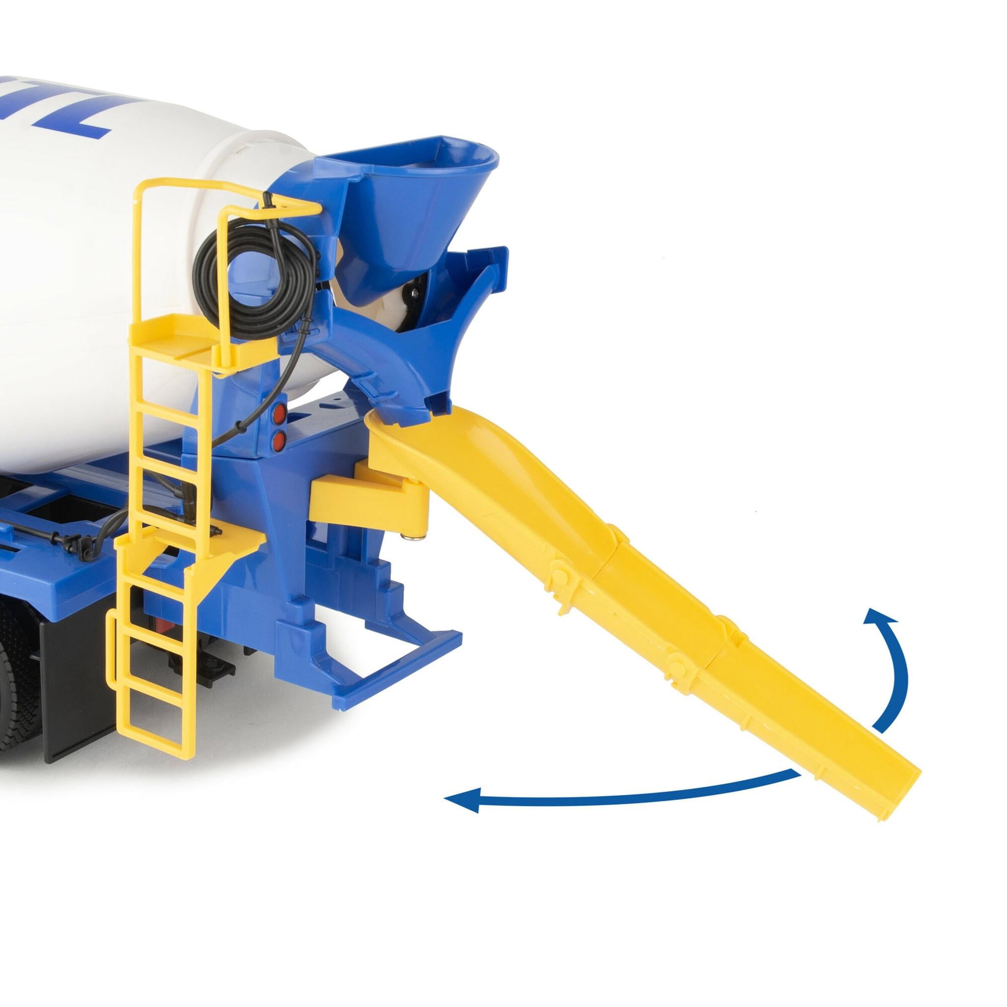 ERTL 1/16 Big Farm Yellow & Blue Peterbilt Model 367 Cement Mixer