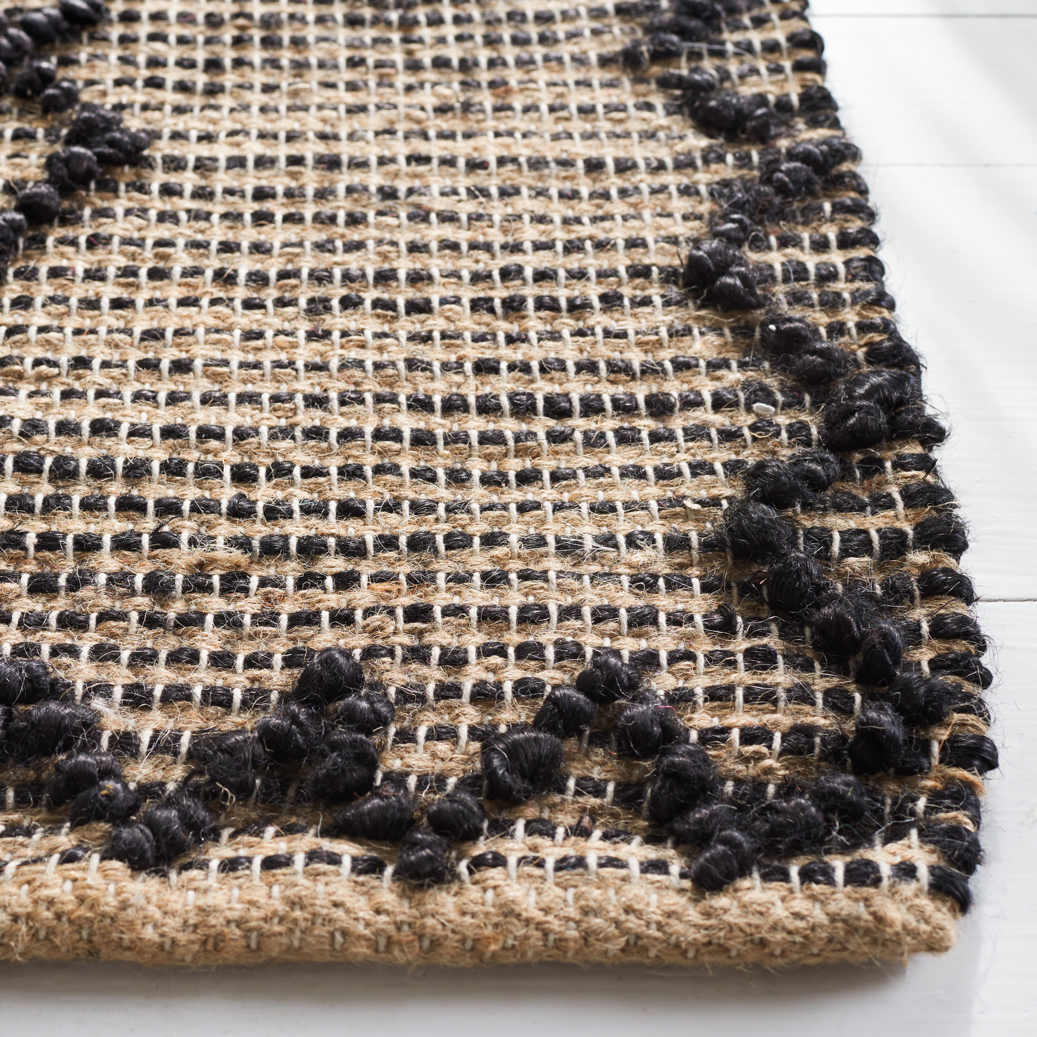 SAFAVIEH Natural Fiber Vernon Geometric Area Rug, Black/Natural, 6' x 6' Square