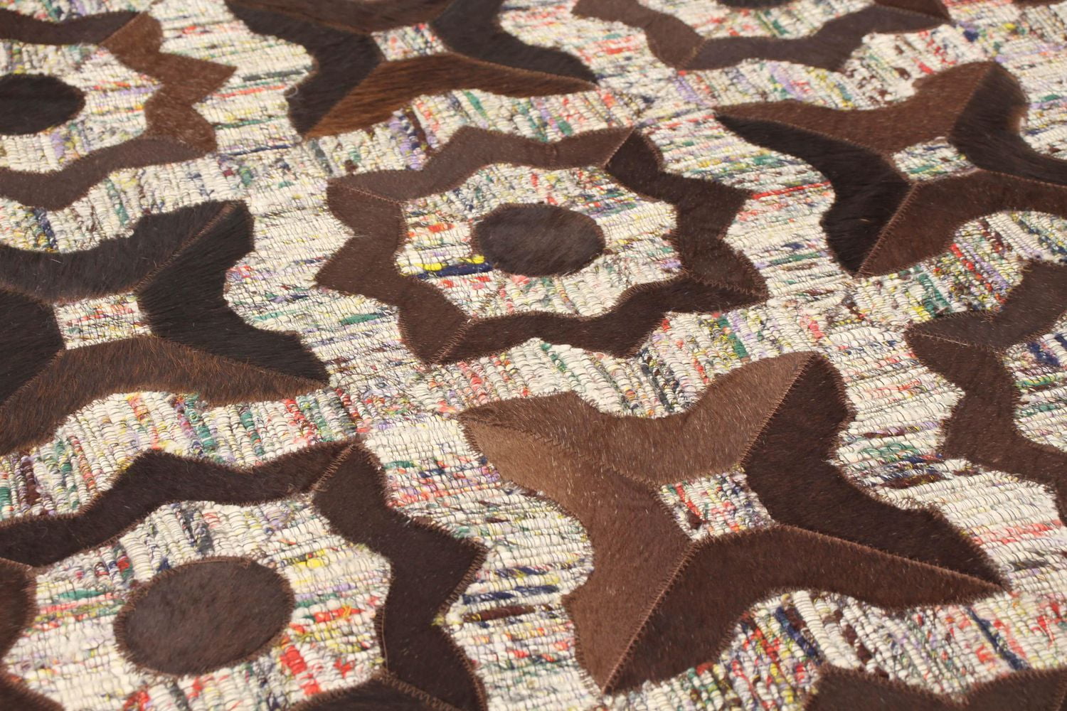 ECARPETGALLERY 4'11" x 6'5" Contemporary Cowhide Patchwork Handmade Area Rug for Living Room, Dining Room and Bedroom in Brown