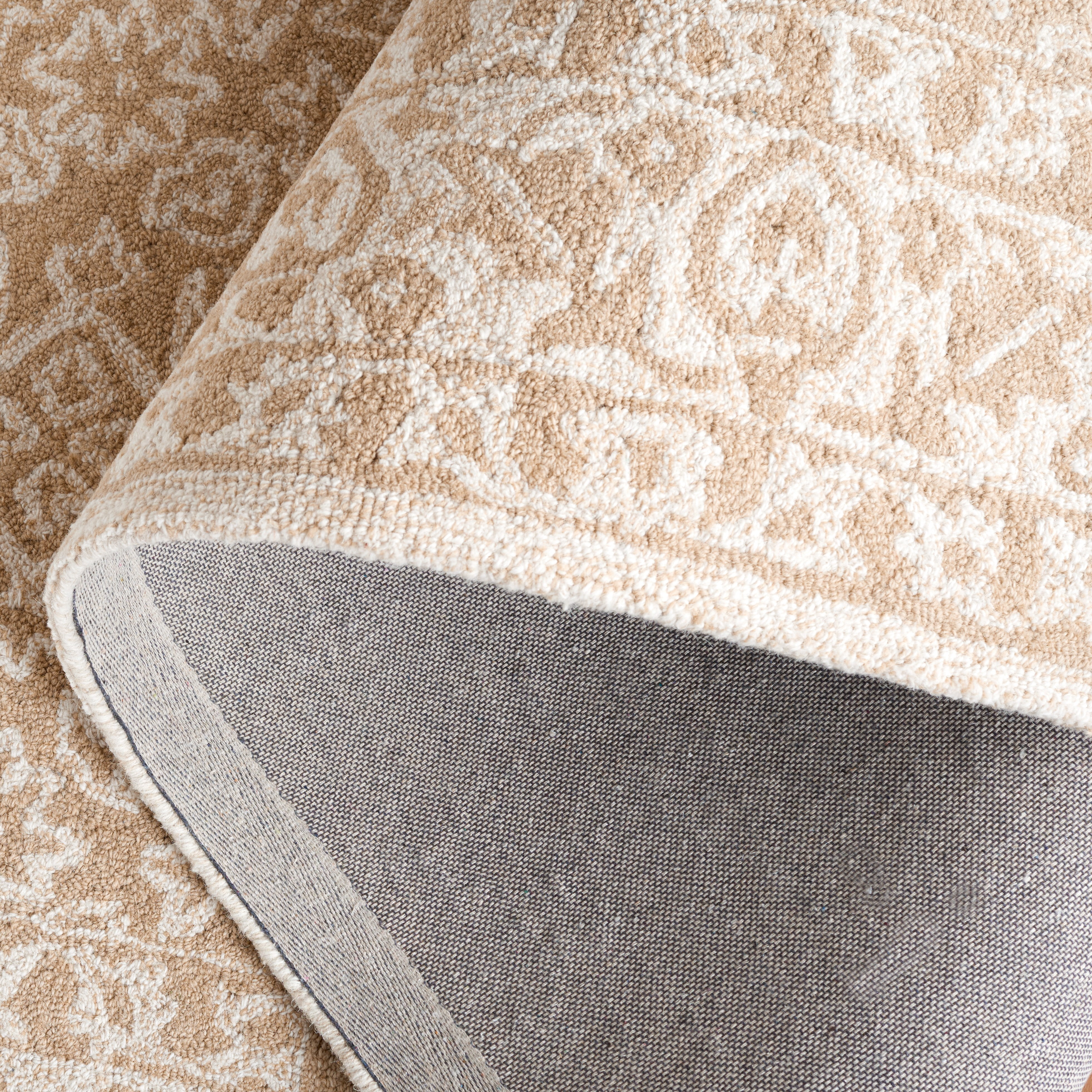 Safavieh Dip Dye Felicia Floral Area Rug, Beige/Ivory, 8' x 10'