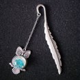 thumbnail image 3 of CAROOTU 2 Pcs Signet Lumineux Rétro Plume Forme Lueur dans le Décor de Queue de Baleine Hibou Foncé, 3 of 7