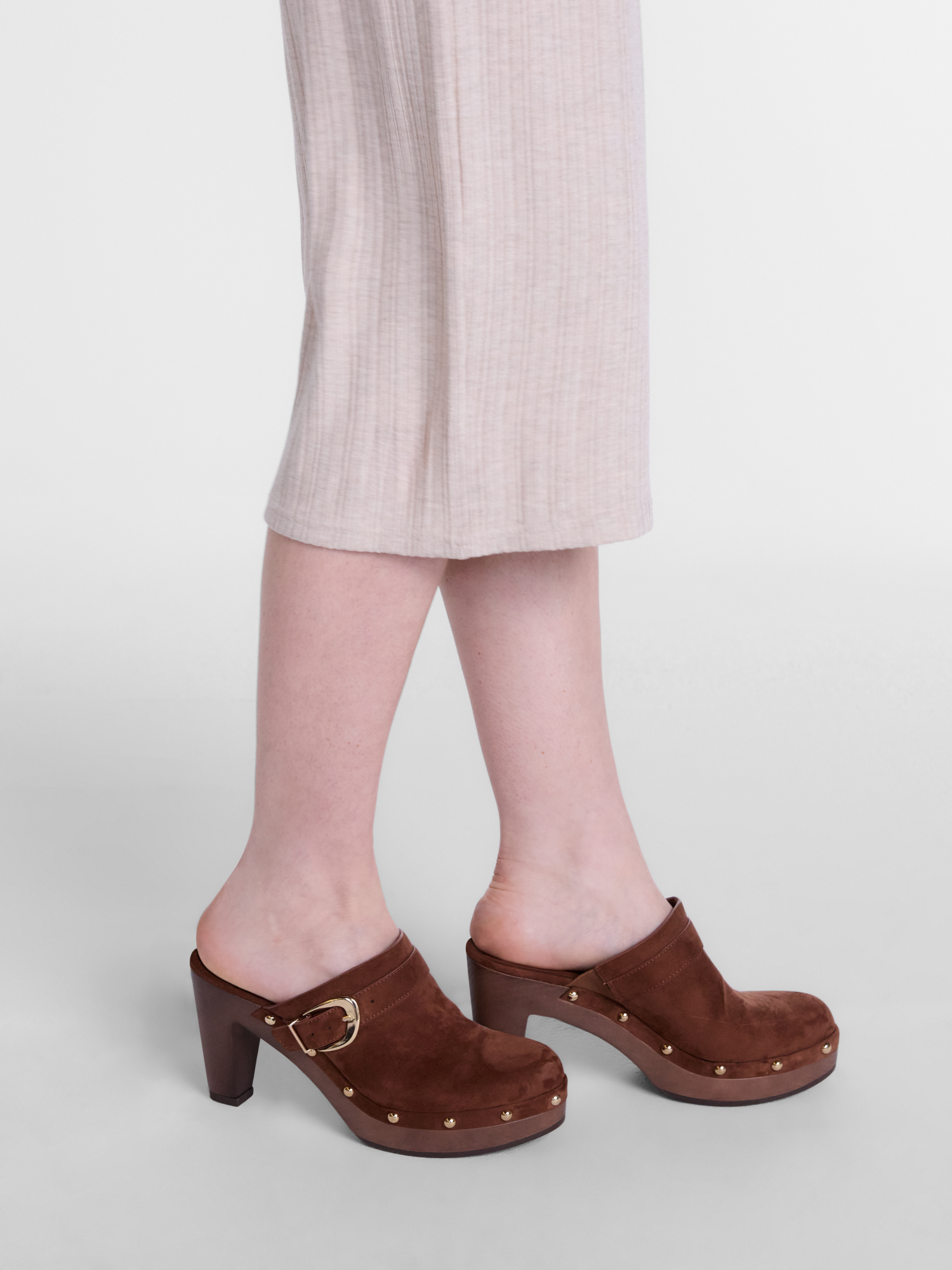 Scenario Women's Heeled Clogs with Buckle Accents photo 3