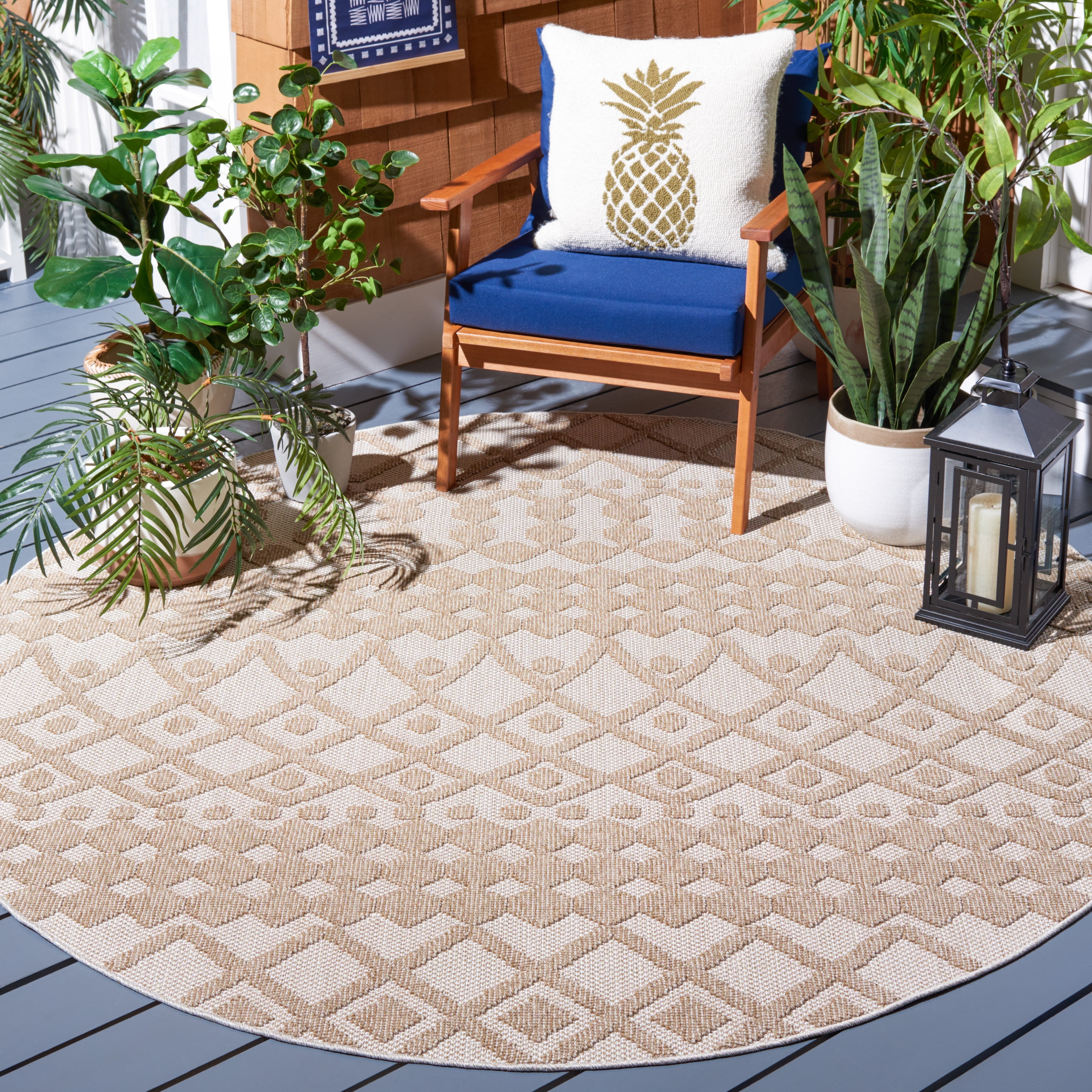 SAFAVIEH Global Regina Diamond Indoor/Outdoor Area Rug, Grey/Ivory, 4' x 6'