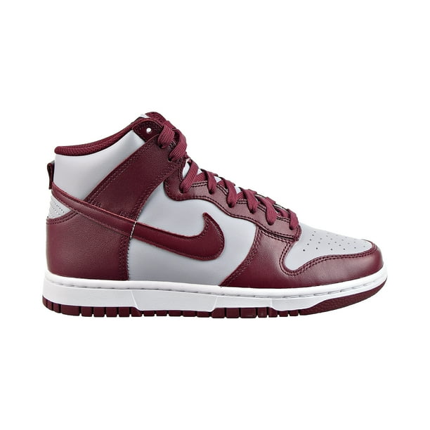 pink and beetroot dunks