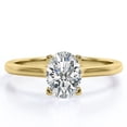 thumbnail image 1 of JeenMata Encantador Anillo de Compromiso Solitario de Corte Ovalado de 1,3 Quilates con Garra en Baño de Oro Amarillo de 18 K sobre Plata, 1 of 5