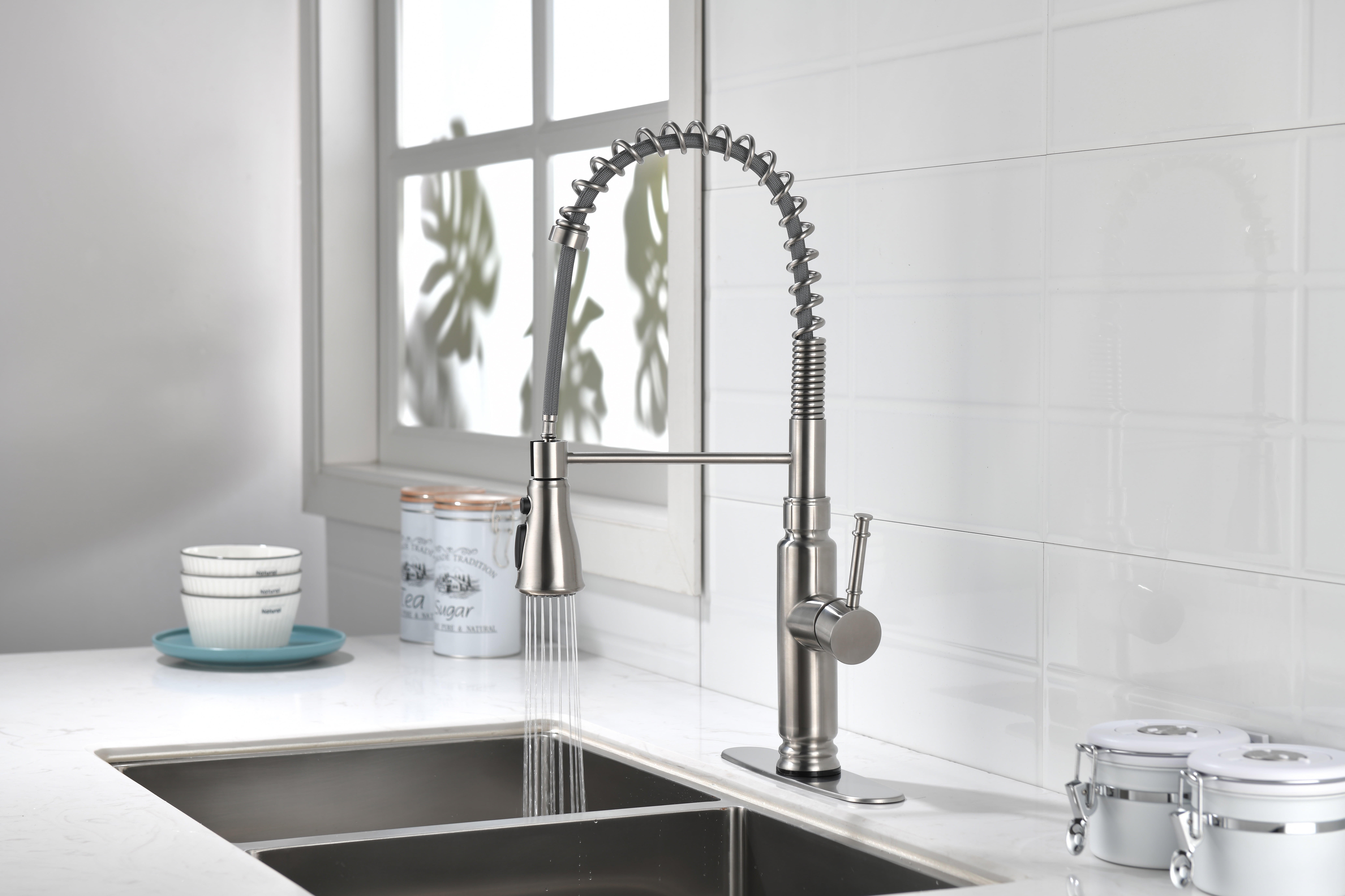 Izzovium Touch Kitchen Faucet with Pull Down Sprayer, Brushed Nickel Stainless Steel, 360-Degree Rotating Nozzle, Single Handle Control for Easy Water Temperature Adjustment