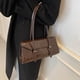 thumbnail image 5 of Bolso Con Asa Retro Versátil Hebilla Largo Portátil Hombro Axila 2024 Otoño Y (café), 5 of 9