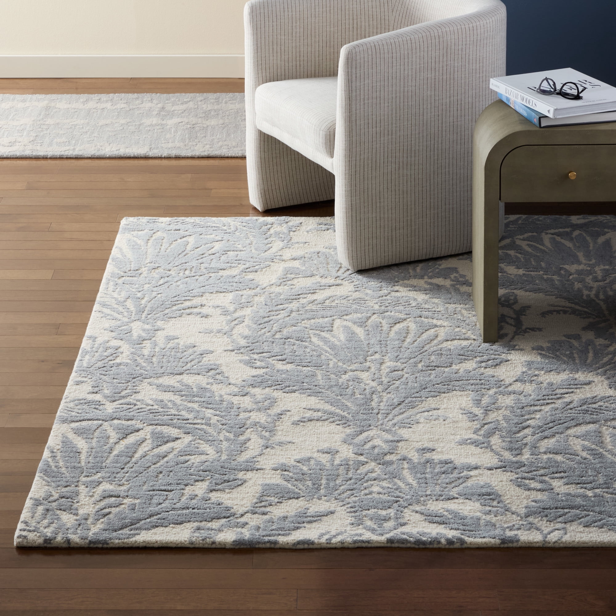 NICOLE MILLER NEW YORK Mod Damask Chambray Handcrafted Area Rug, 100% Wool Rug, Grey, 5'x7’
