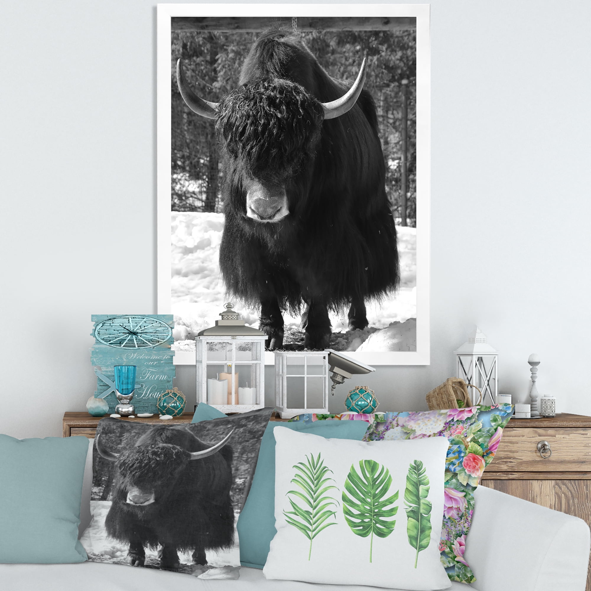 Designart 'Portrait Of Monochrome Wild Bull In Winter Forest I' Farmhouse Framed Art Print