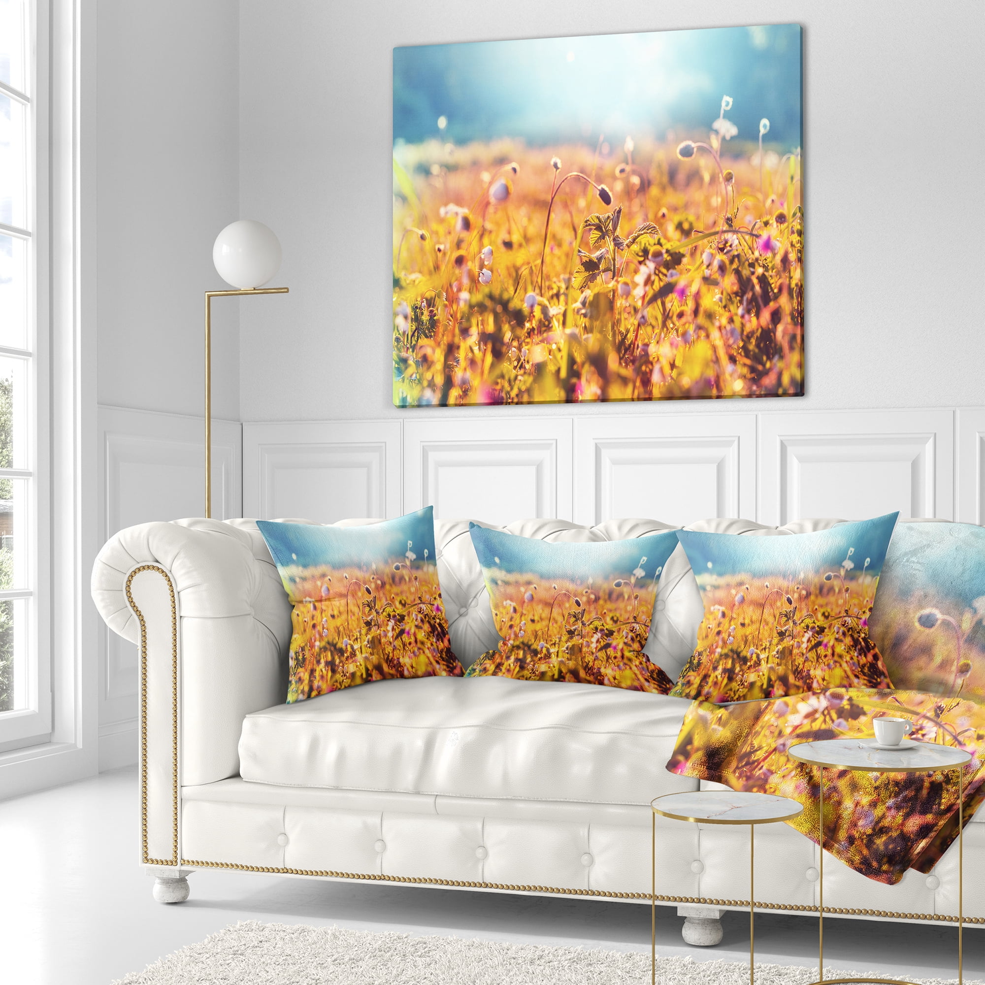 Designart Little Mountain Flowers on Sunny Day - Flower Throw Pillow - 18x18