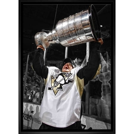 Sidney Crosby Pittsburgh Penguins Toile Encadrée 20x29 « Raised Cup » Spotlight