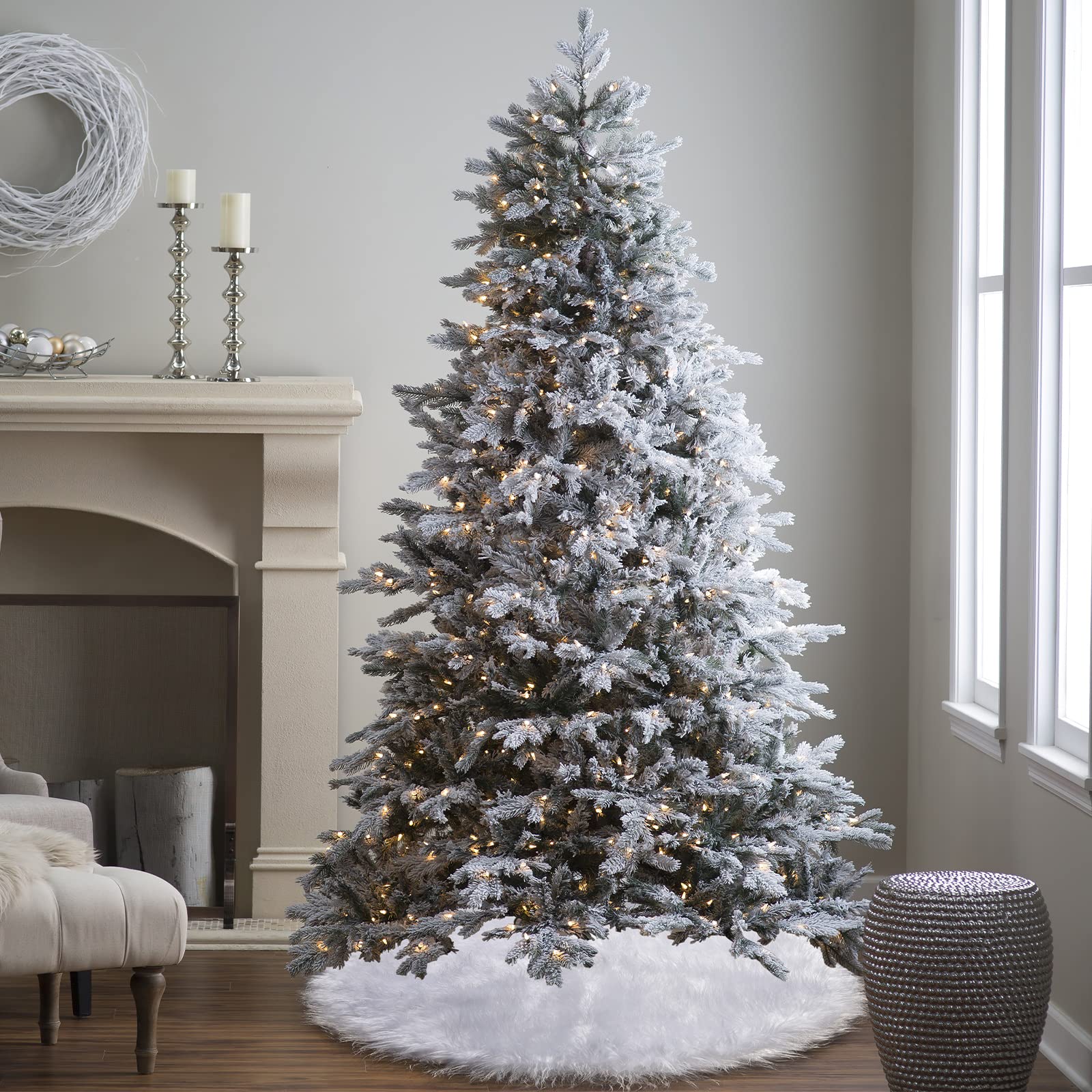 DAKIMOE White Plush Faux Fur 30" Christmas Tree Skirt photo 8