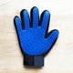 thumbnail image 2 of 2 guantes de aseo y rollos de guantes de aseo para mascotas, azul 21,5 x 16,5 cm., 2 of 3