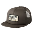 thumbnail image 1 of Gorra Trucker Dickies con Visera Plana y Parche Bordado, 1 of 3