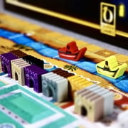 Queen Games: Marrakesh Essential Edition - Strategy Board Game, Ages 14+, 2-4 Players, 90-120 Min