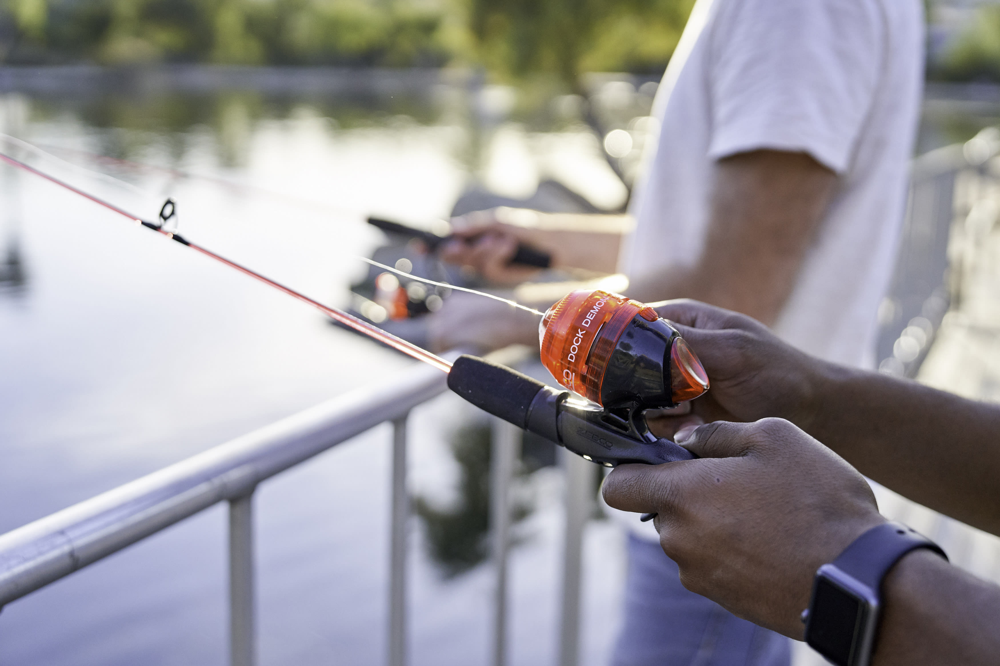 Zebco Dock Demon Spincast Fishing Combo, 30-Inch photo 8