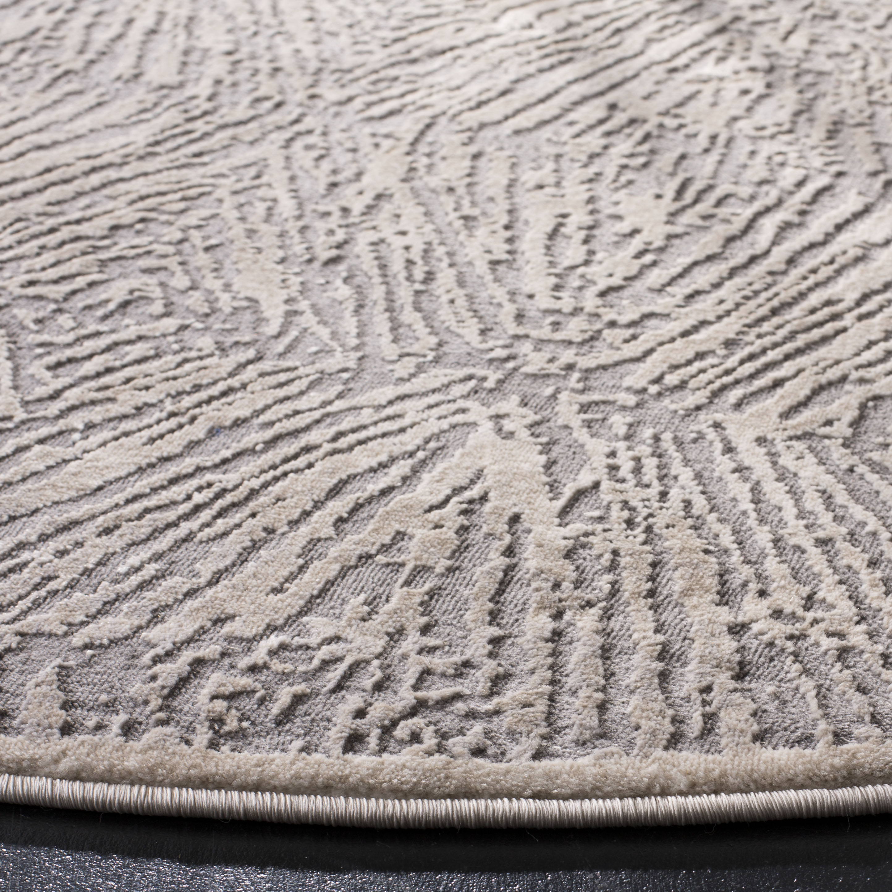 SAFAVIEH Meadow Eanna Abstract Area Rug, Ivory/Grey, 6'7" x 6'7" Round