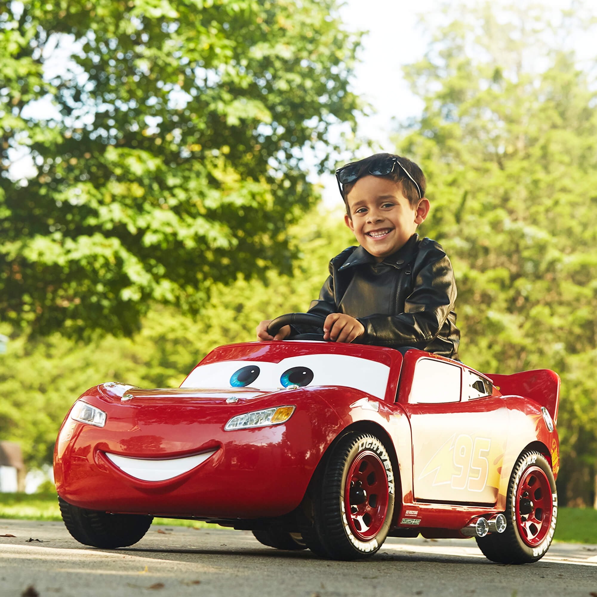 lightning mcqueen electric ride on