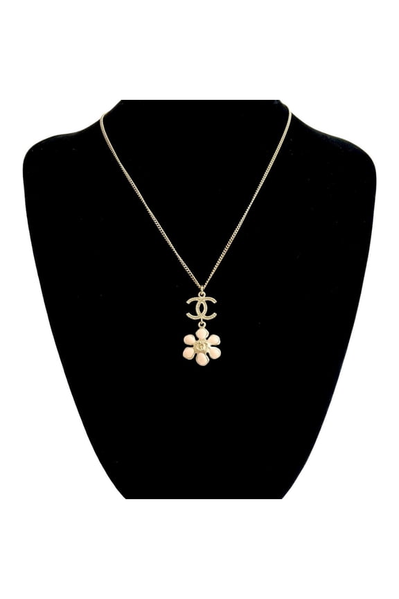 Pre-Owned CHANEL Coco Mark Flower Motif GP Faux Pearl Necklace Pendant in Gold and... (Good)